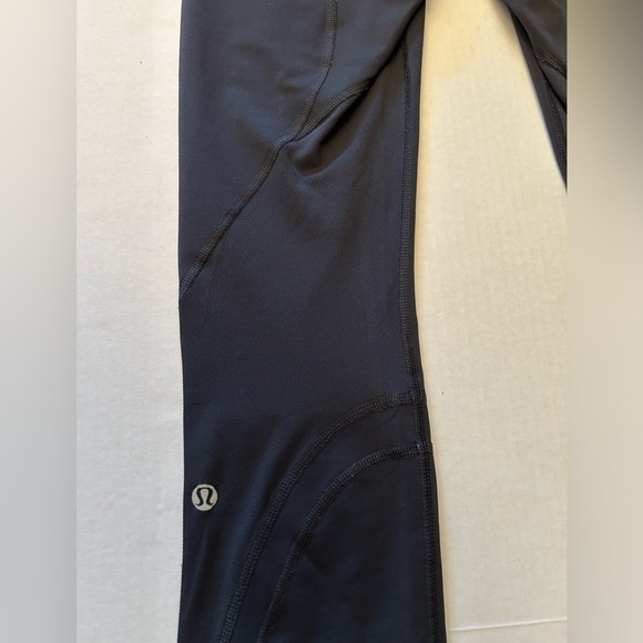 Lululemon Run Inspire Crop II workout legging pants Sz-6. F5 - Picture 6 of 10